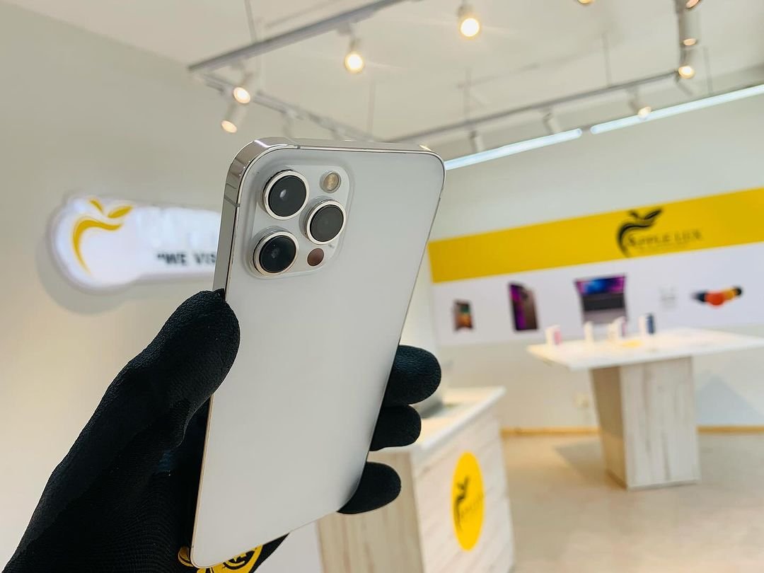 iPhone 11