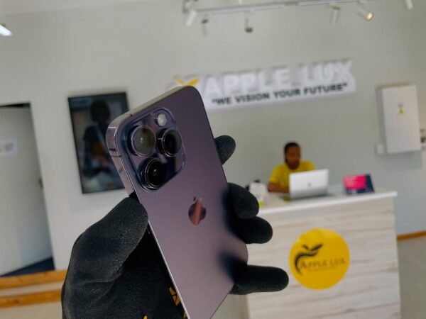 iPhone 14 Pro (Good as New)